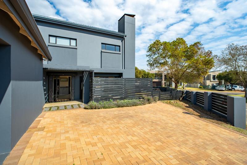 4 Bedroom Property for Sale in Copperleaf Estate Gauteng