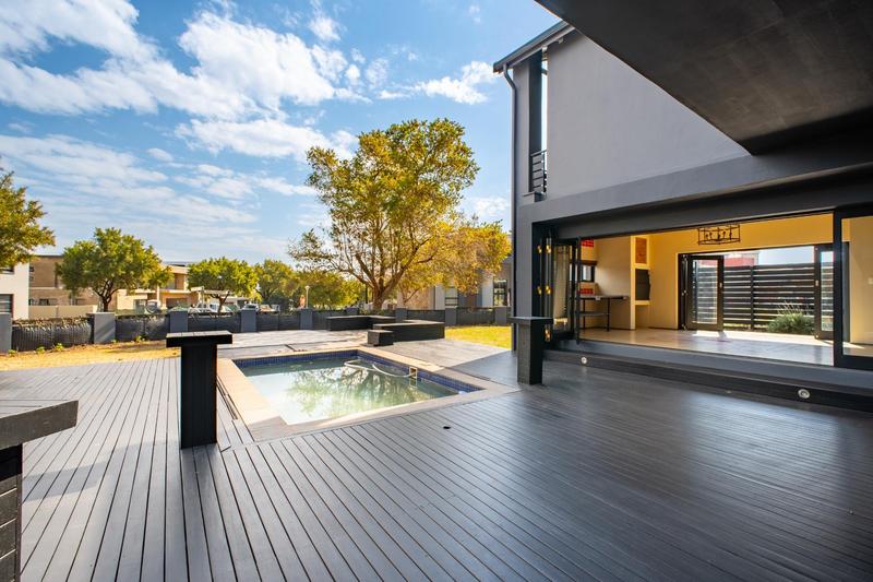 4 Bedroom Property for Sale in Copperleaf Estate Gauteng