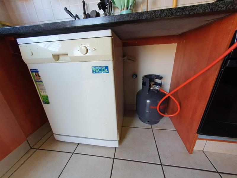 3 Bedroom Property for Sale in Annlin Gauteng