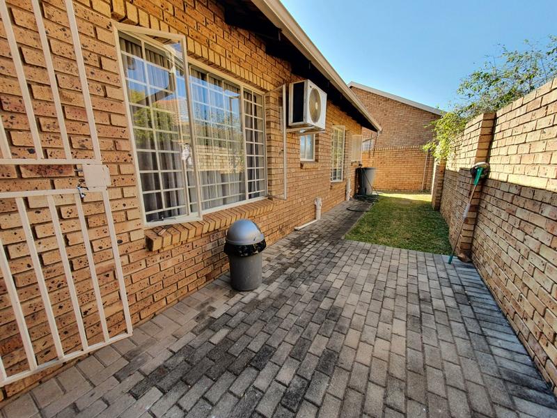 3 Bedroom Property for Sale in Annlin Gauteng
