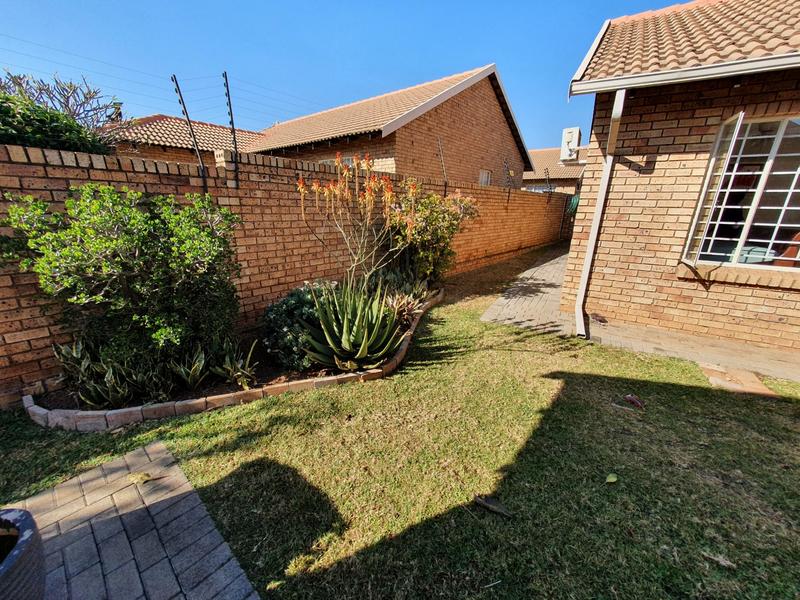 3 Bedroom Property for Sale in Annlin Gauteng