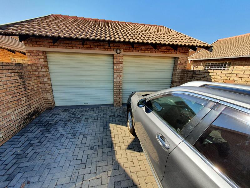3 Bedroom Property for Sale in Annlin Gauteng