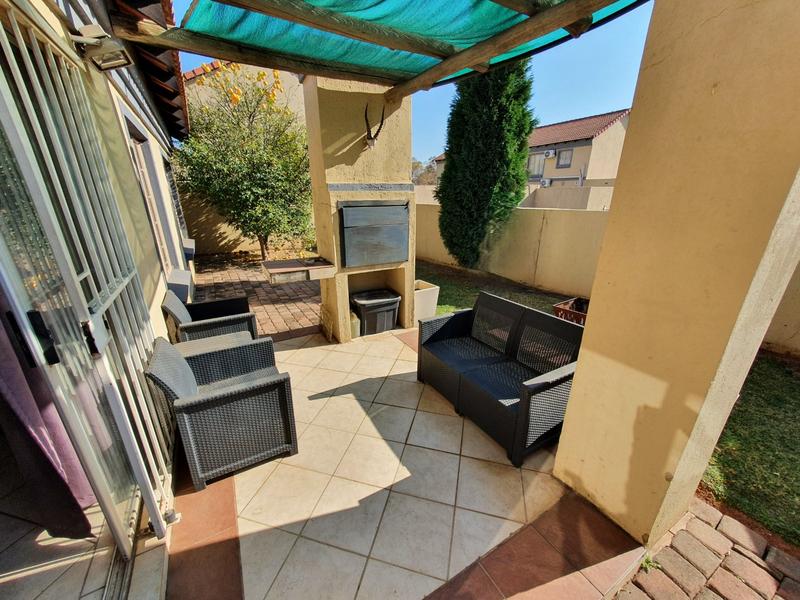 2 Bedroom Property for Sale in Annlin Gauteng