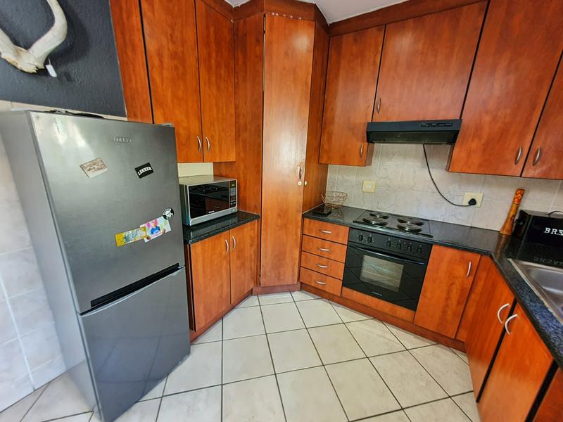 2 Bedroom Property for Sale in Annlin Gauteng
