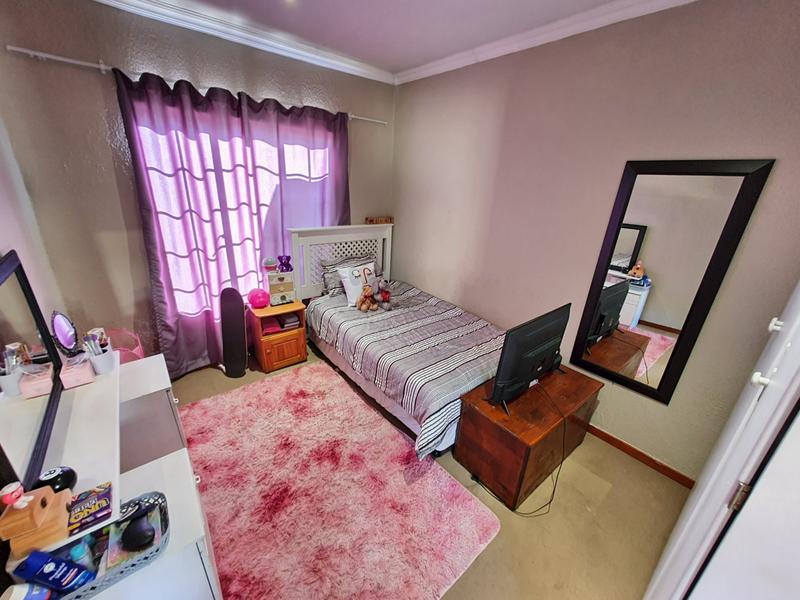 2 Bedroom Property for Sale in Annlin Gauteng