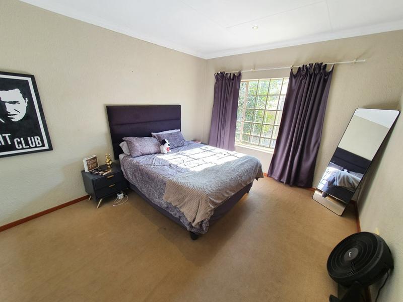 2 Bedroom Property for Sale in Annlin Gauteng