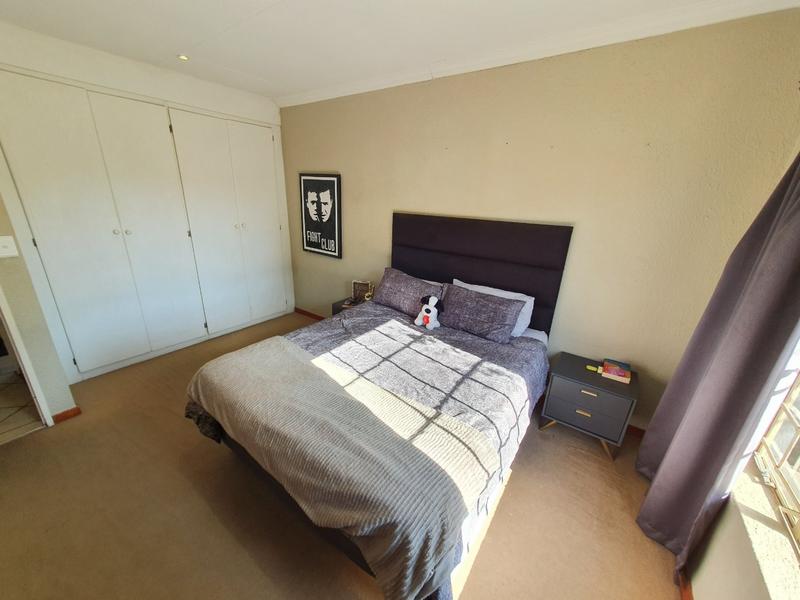 2 Bedroom Property for Sale in Annlin Gauteng
