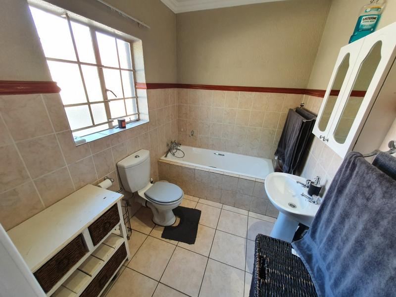 2 Bedroom Property for Sale in Annlin Gauteng