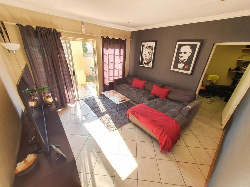 2 Bedroom Property for Sale in Annlin Gauteng