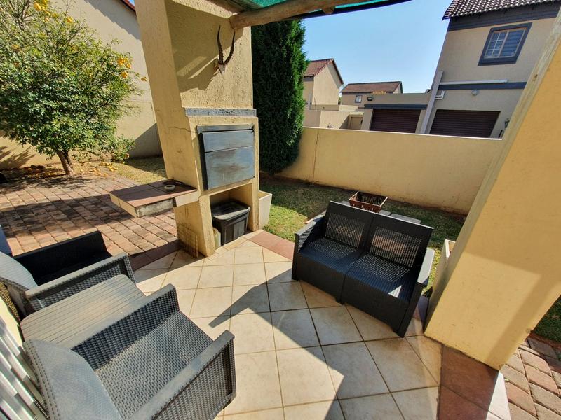 2 Bedroom Property for Sale in Annlin Gauteng