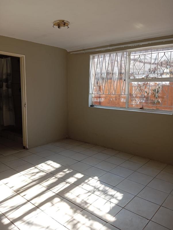To Let 1 Bedroom Property for Rent in Primrose Gauteng