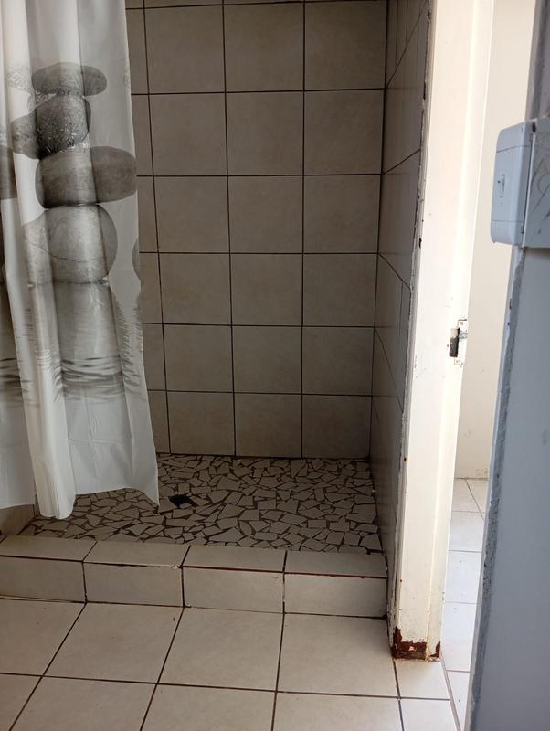 To Let 1 Bedroom Property for Rent in Primrose Gauteng