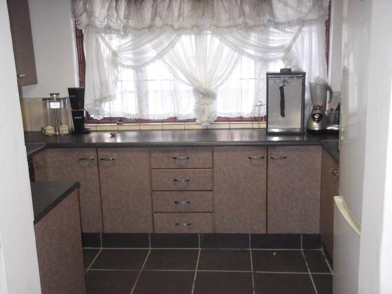 To Let 2 Bedroom Property for Rent in Wychwood Gauteng