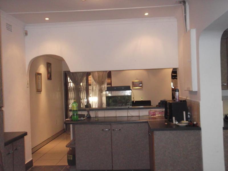 To Let 2 Bedroom Property for Rent in Wychwood Gauteng