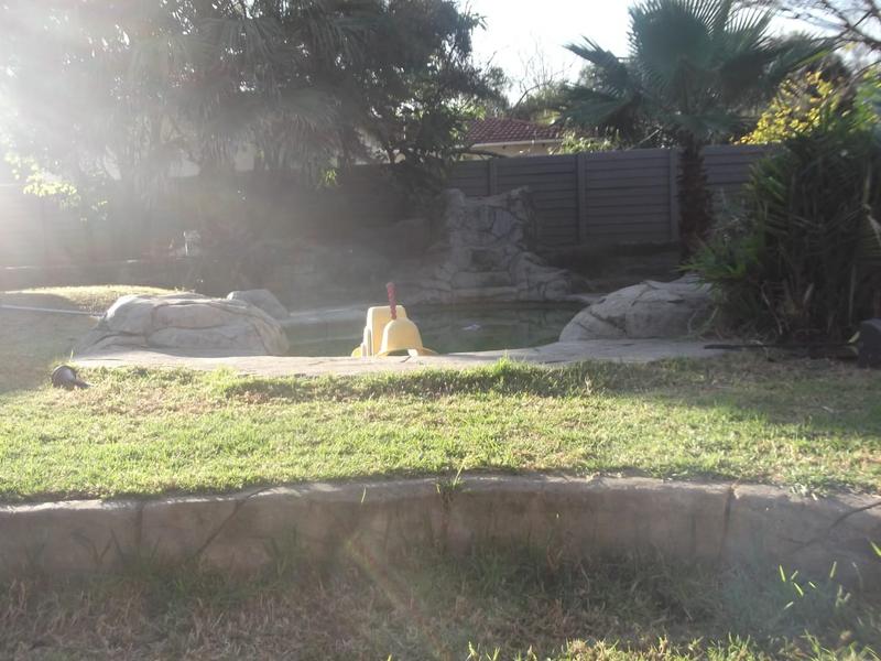 To Let 2 Bedroom Property for Rent in Wychwood Gauteng