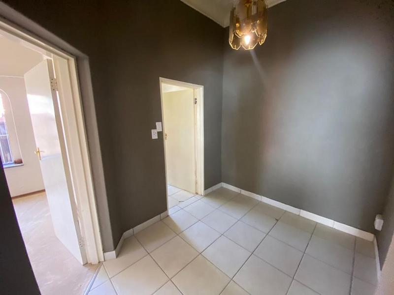 To Let 2 Bedroom Property for Rent in Kensington Gauteng