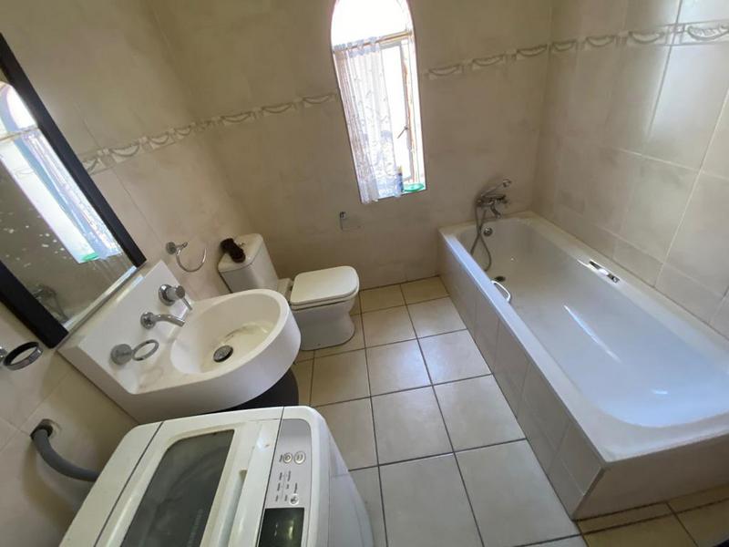 To Let 2 Bedroom Property for Rent in Kensington Gauteng