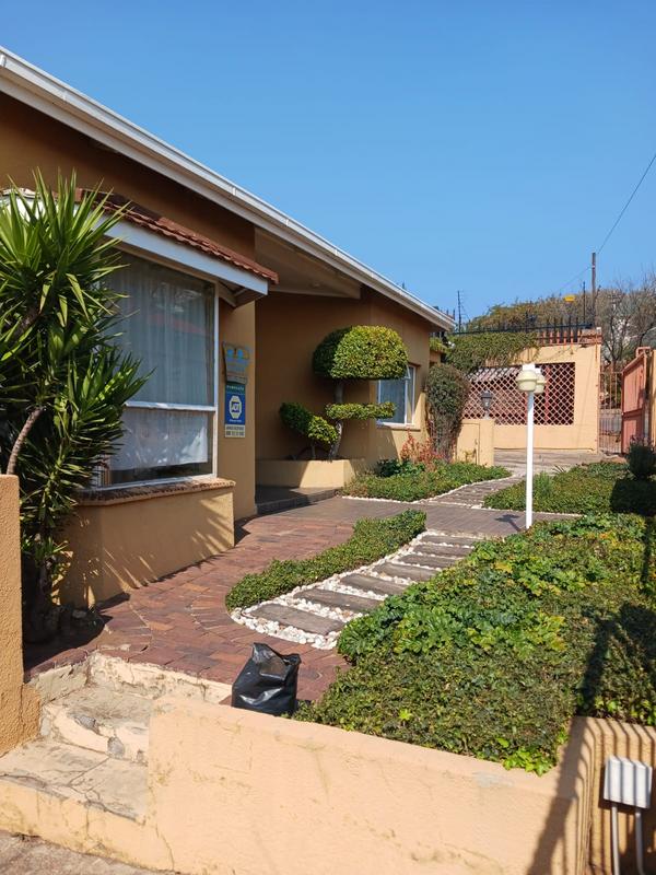 To Let 4 Bedroom Property for Rent in Kensington Gauteng