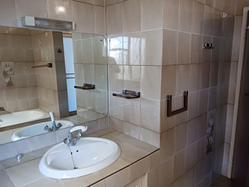 To Let 4 Bedroom Property for Rent in Kensington Gauteng