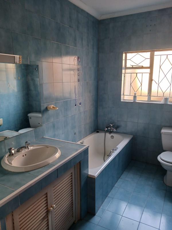 To Let 4 Bedroom Property for Rent in Kensington Gauteng