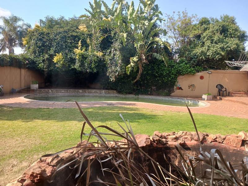 To Let 4 Bedroom Property for Rent in Kensington Gauteng