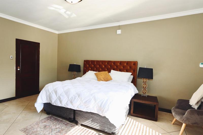 To Let 5 Bedroom Property for Rent in Fourways Gauteng