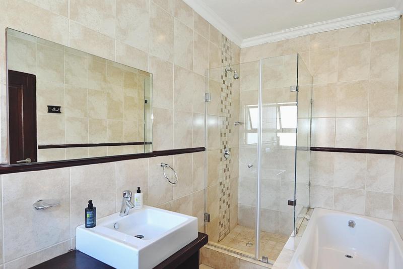 To Let 5 Bedroom Property for Rent in Fourways Gauteng