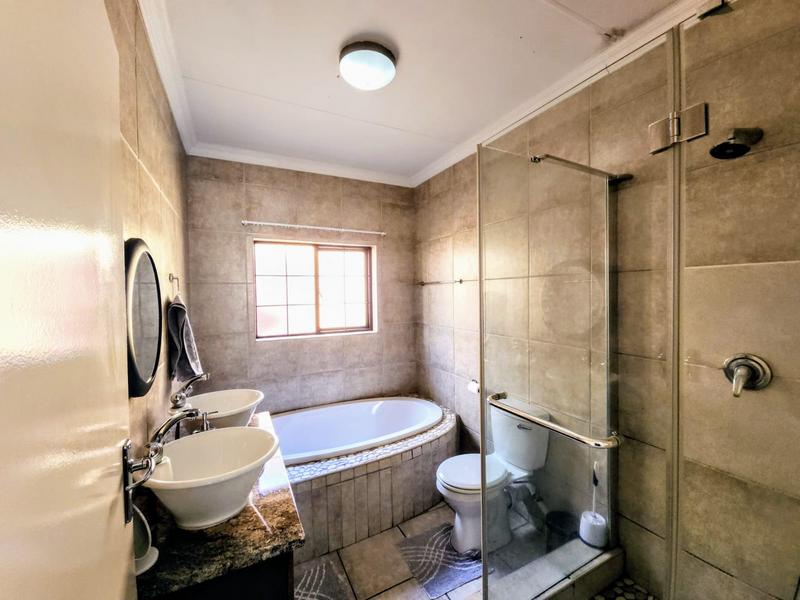4 Bedroom Property for Sale in Montana Gauteng