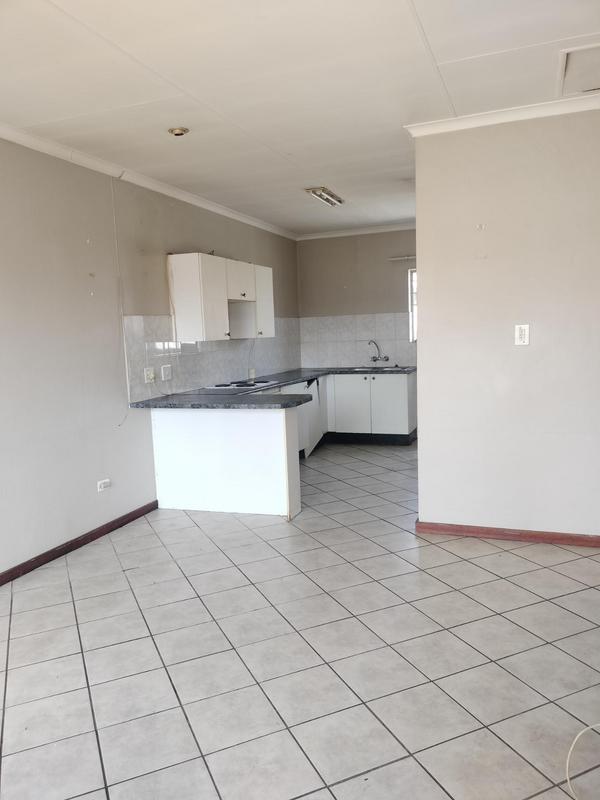 2 Bedroom Property for Sale in Rooihuiskraal Gauteng