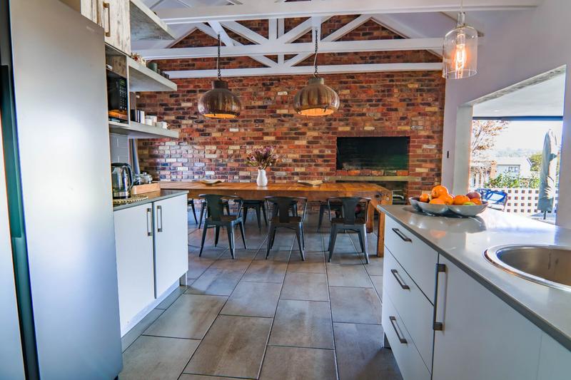 5 Bedroom Property for Sale in Copperleaf Estate Gauteng
