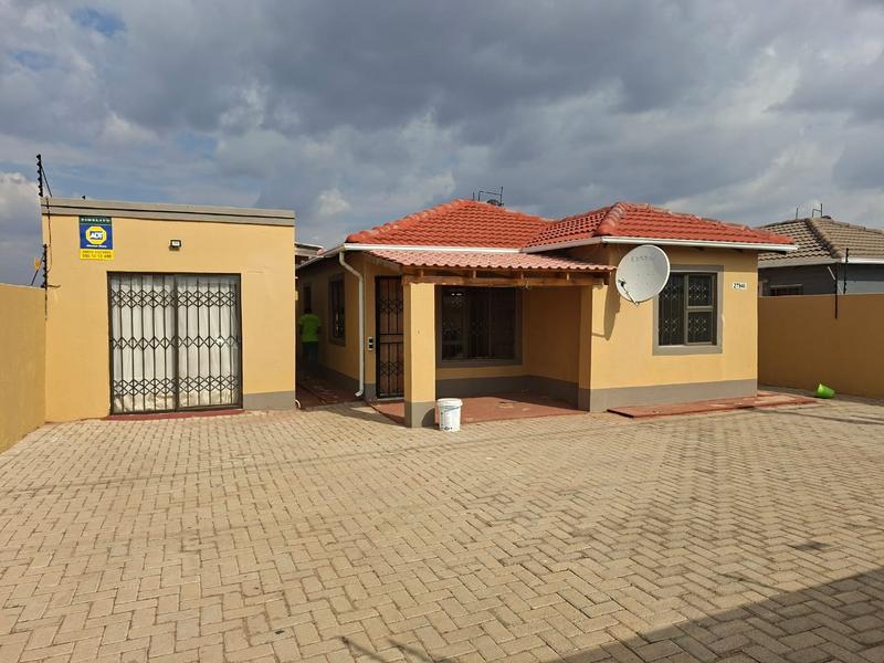 To Let 3 Bedroom Property for Rent in Protea Glen Gauteng