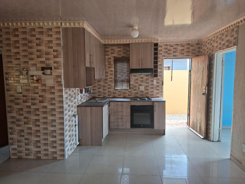 To Let 3 Bedroom Property for Rent in Protea Glen Gauteng