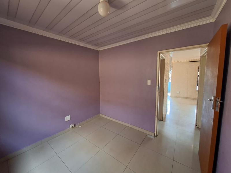 To Let 3 Bedroom Property for Rent in Protea Glen Gauteng