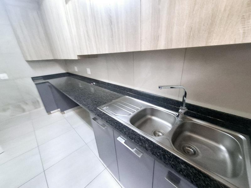 To Let 3 Bedroom Property for Rent in Sandown Gauteng