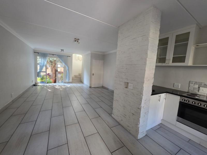 2 Bedroom Property for Sale in Sunninghill Gauteng