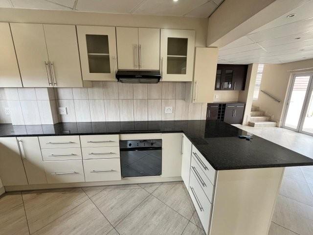 4 Bedroom Property for Sale in Vanderbijlpark SE 10 Gauteng
