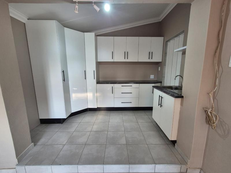 To Let 1 Bedroom Property for Rent in Tyger Valley Gauteng