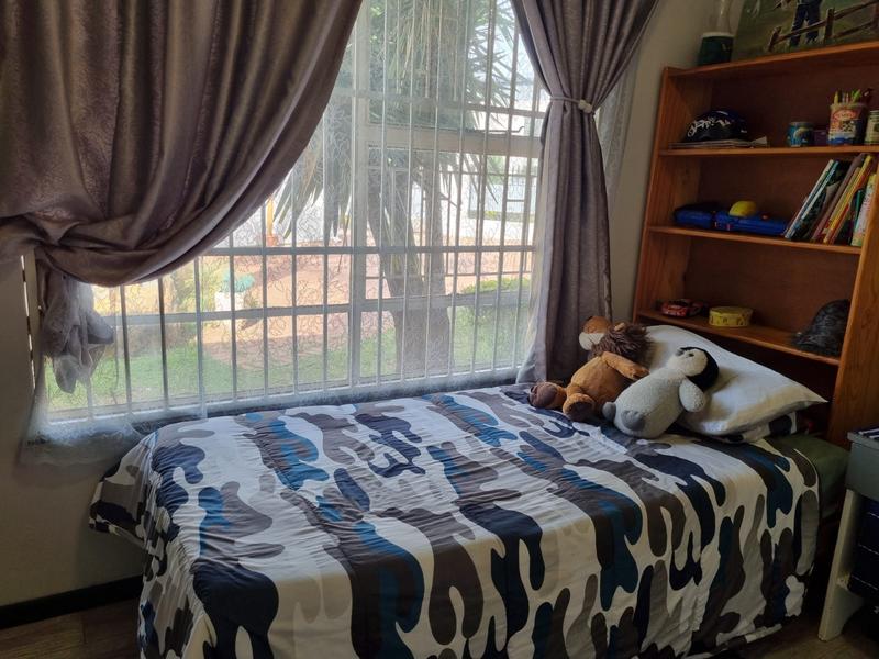 4 Bedroom Property for Sale in Garsfontein Gauteng
