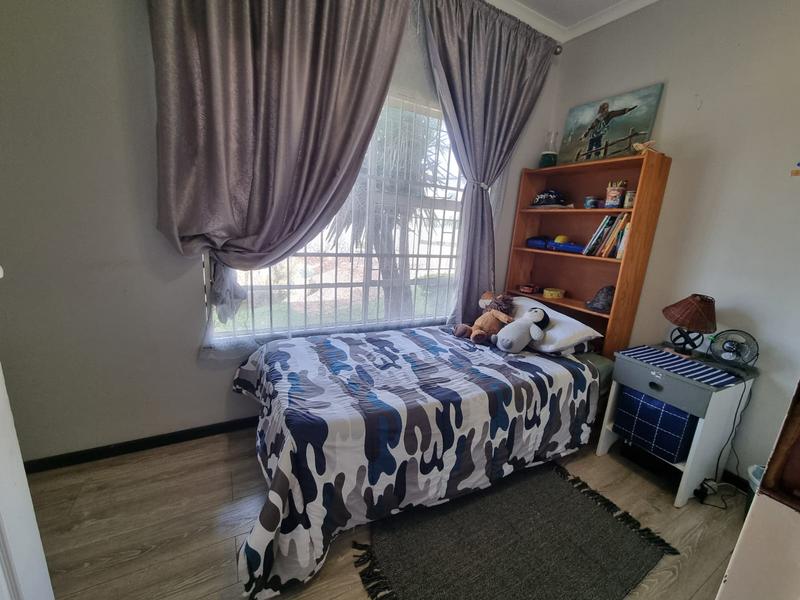 4 Bedroom Property for Sale in Garsfontein Gauteng
