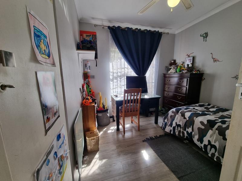 4 Bedroom Property for Sale in Garsfontein Gauteng