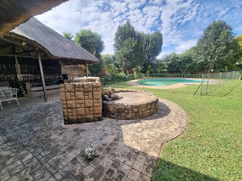 4 Bedroom Property for Sale in Garsfontein Gauteng