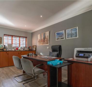 3 Bedroom Property for Sale in Lakefield Gauteng