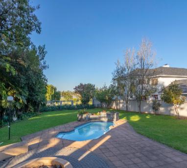 3 Bedroom Property for Sale in Lakefield Gauteng