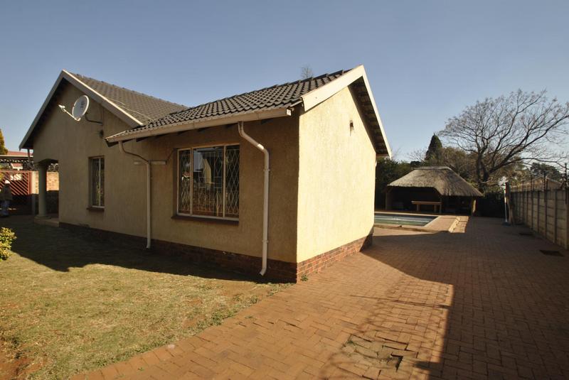 4 Bedroom Property for Sale in Groeneweide Gauteng