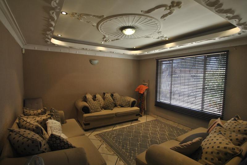 4 Bedroom Property for Sale in Groeneweide Gauteng