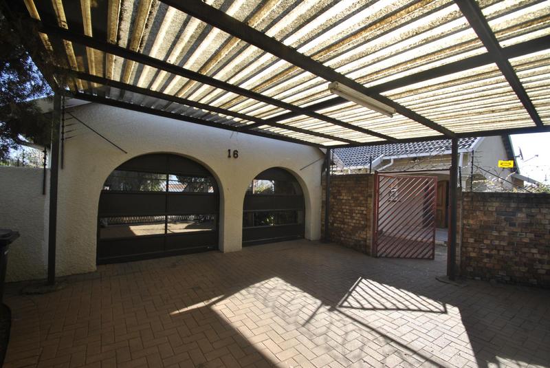 4 Bedroom Property for Sale in Groeneweide Gauteng