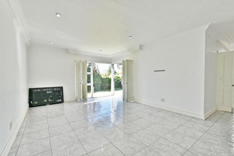 3 Bedroom Property for Sale in Sandhurst Gauteng