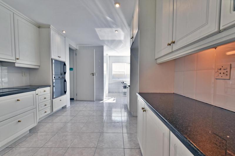 3 Bedroom Property for Sale in Sandhurst Gauteng