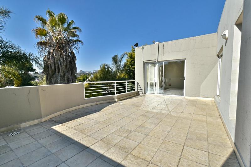 3 Bedroom Property for Sale in Sandhurst Gauteng