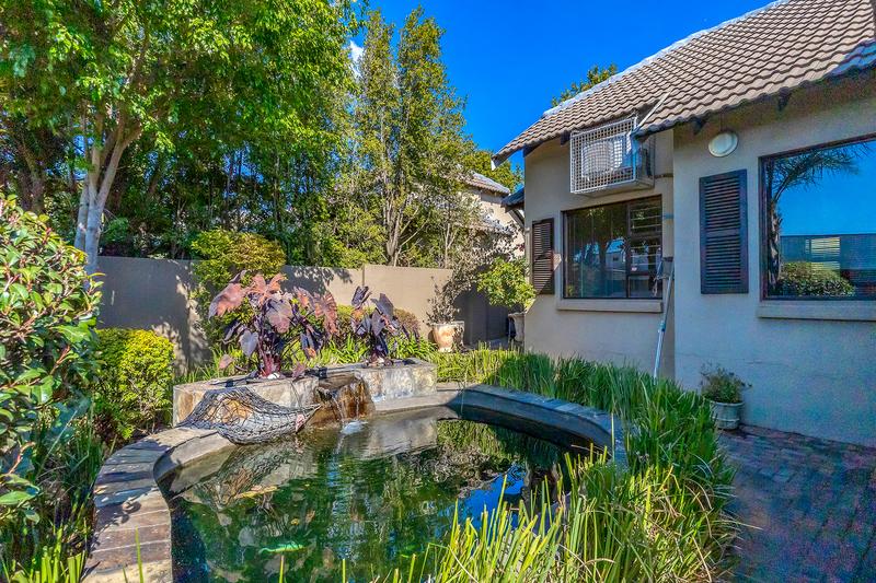 3 Bedroom Property for Sale in Pinehaven Gauteng